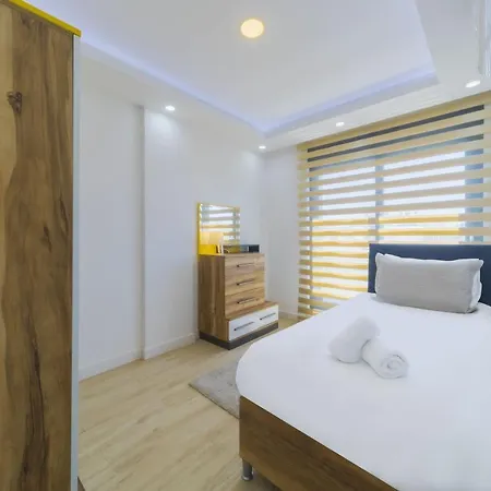 Lovely Duplex Flat Near Beach In Muratpasa Apartament